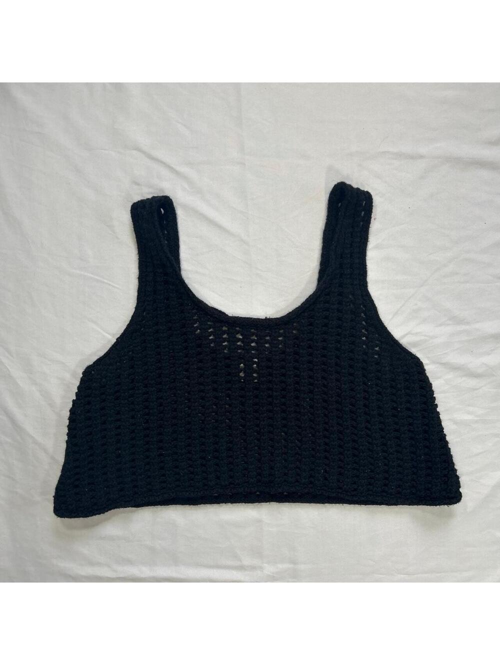 Wild Fable black open-knit crochet cropped tank top in women’s size XS.
